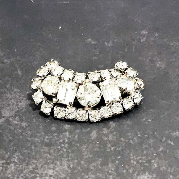 Art Deco bling faux diamond multi-shaped stones half moon brooch - Picture 2 of 5